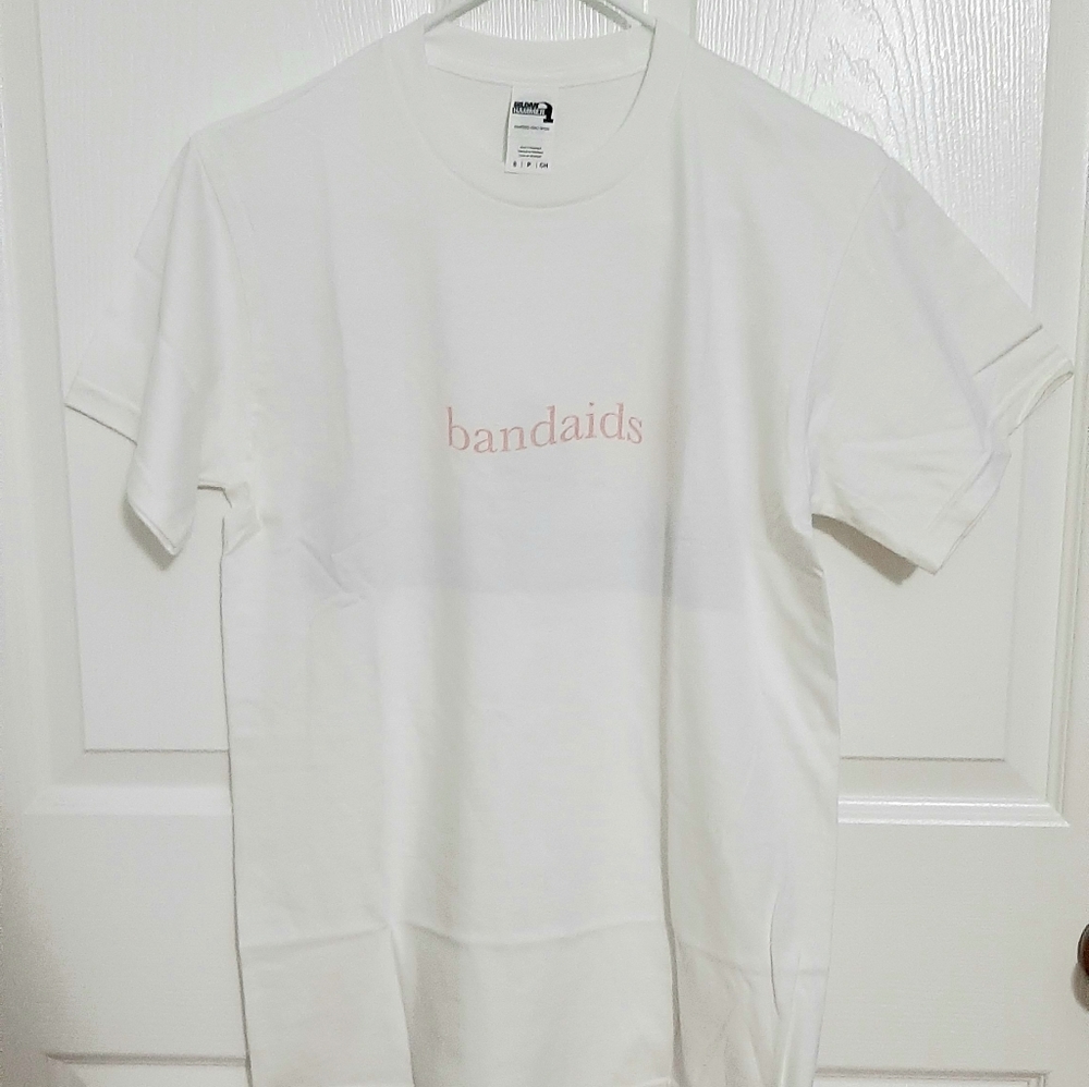 keshi bandaids limited edition t-shirt